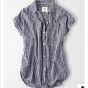 American Eagle Short Sleeve Button Down